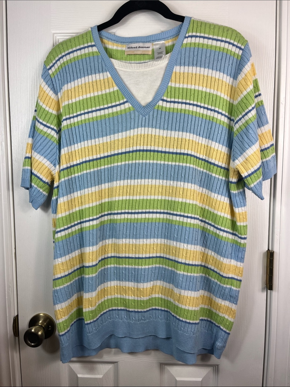 Alfred Dunner pastel striped short sleeved sweat size 2X.